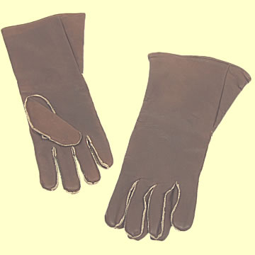 'D' Type Flying Gauntlets - Click for the bigger picture