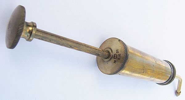 RAF Syringe Petrol stores Reference 1C/5251 - Click for the bigger picture