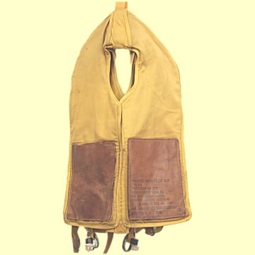 USAAF Preserver, Pneumatic Life Vest - Click for the bigger picture