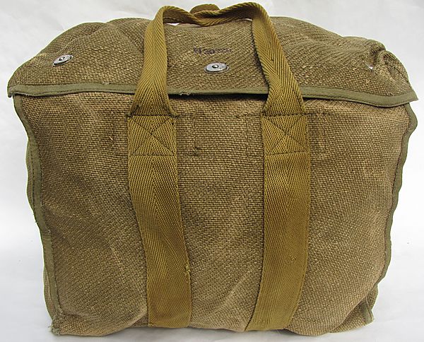 Luftwaffe/ Fallschirmjager Parachute Carry Bag - Click for the bigger picture