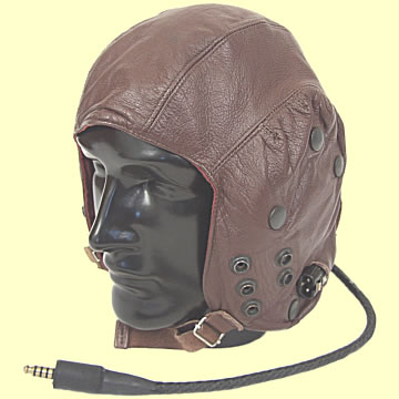 Private Pilot's Flying Helmet - Click for the bigger picture
