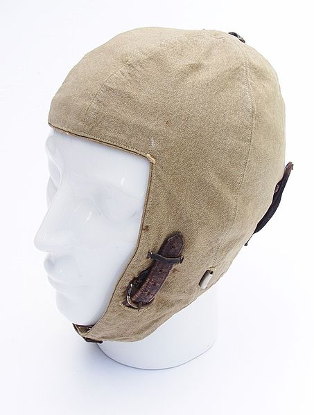 Luftwaffe FK-33 Flying Helmet - Click for the bigger picture