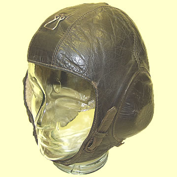 Luftwaffe Flying Helmet Model LKpW 101 - Click for the bigger picture