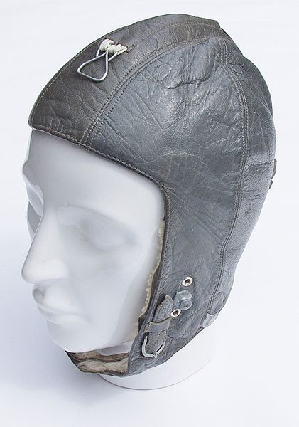 Luftwaffe K-33 Grey Leather Flying Helmet - Click for the bigger picture