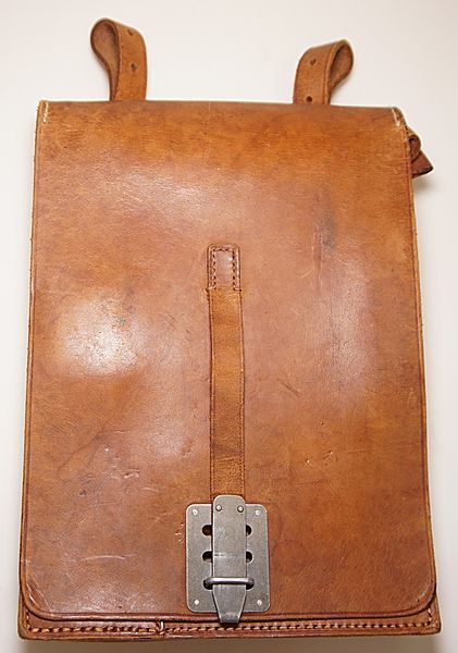 Luftwaffe First Pattern M35 Map Case - Click for the bigger picture
