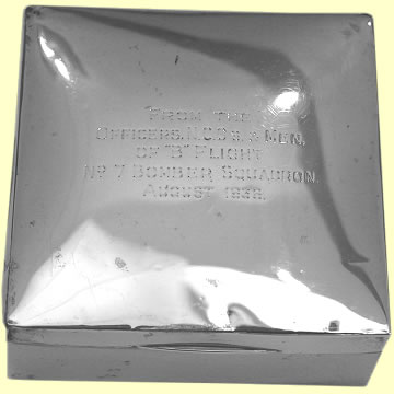 No. 7 Bomber Squadron Cigarette Box - Click for the bigger picture