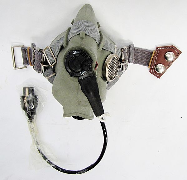 RAF Type H Oxygen Mask - Click for the bigger picture