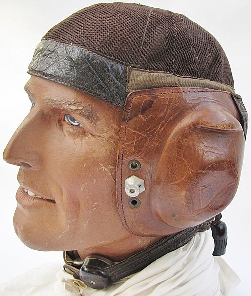 Luftwaffe LKpN101 Netzkopfhaube Flying Helmet - Click for the bigger picture