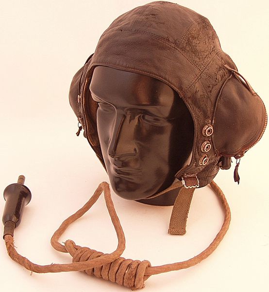 Fleet Air Arm C type Flying Helmet - Click for the bigger picture