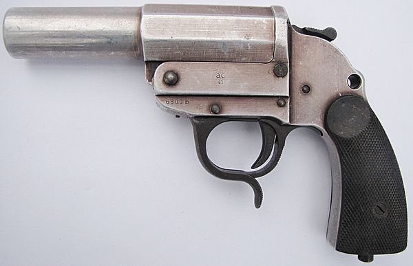 Luftwaffe Leuchtpistole Heeres Model 1928 Flare Pistol - Click for the bigger picture