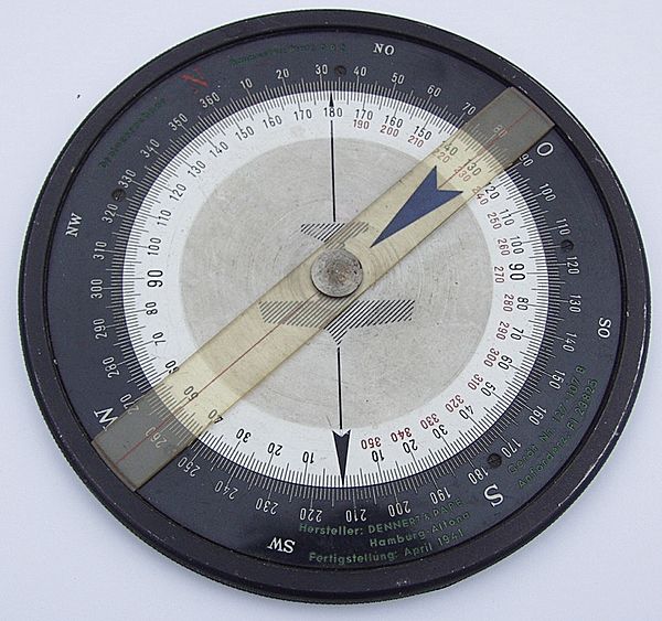 Luftwaffe Dreieckrechner DR2 Flight computer - Click for the bigger picture