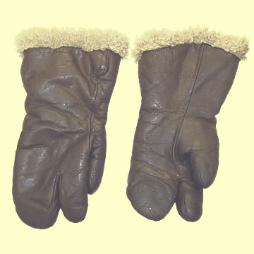 USAAF Flying Gloves - Click for the bigger picture