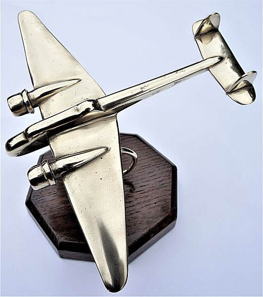 Handley Page Hampden Trench-Art Model - Click for the bigger picture