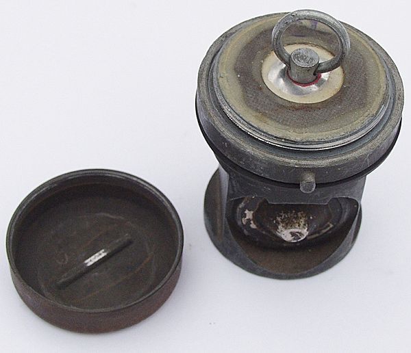 German VI flying bomb FZG-76 'Everacting' fuse model 80A - Click for the bigger picture