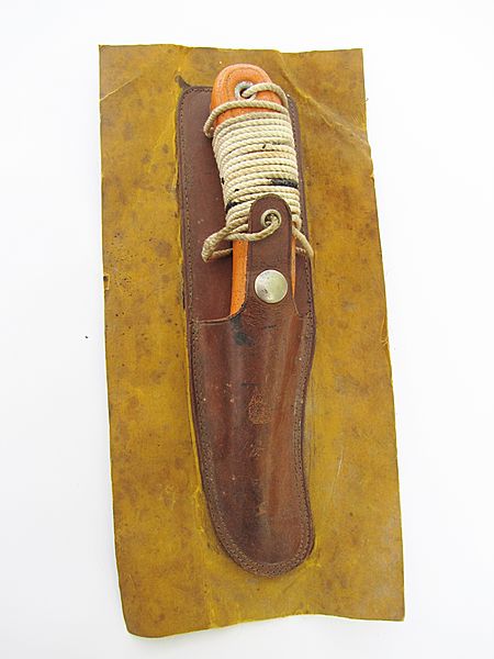 RAF WWII Floating Dinghy Knife - Click for the bigger picture