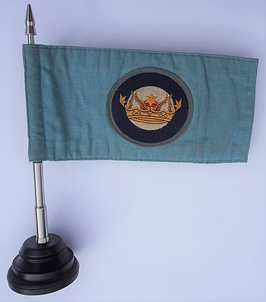 RAF Magnetic Staff Car pennant Mast - Click for the bigger picture
