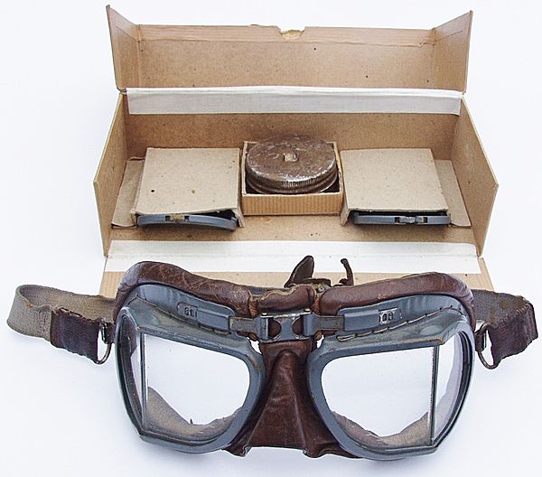RAF Mk VIII Flying Goggles - Click for the bigger picture