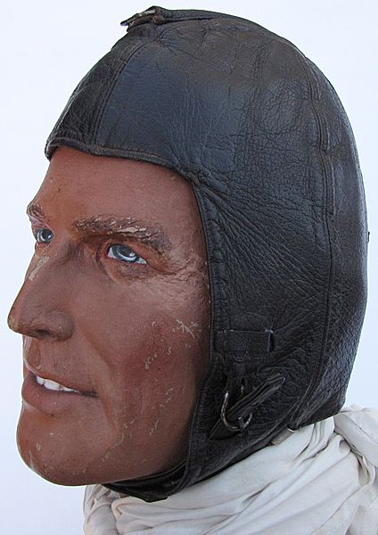 Luftwaffe K-33 winter Flying Helmet - Click for the bigger picture