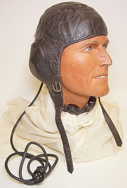 Luftwaffe LKp W101 Winter Flying Helmet - Click for the bigger picture