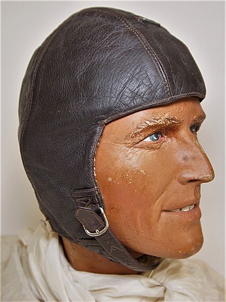 Luftwaffe K-33 winter Flying Helmet - Click for the bigger picture