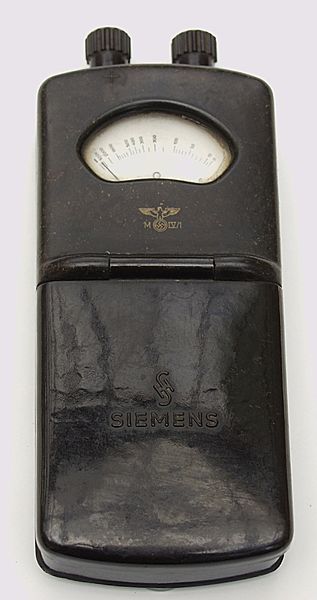 Kriegsmarine Electrical Resistance Meter - Click for the bigger picture