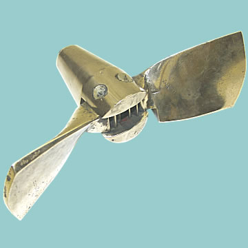 Folding Yacht Propeller - Click for the bigger picture