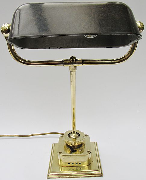 Admiralty Pattern Lamp with Bakelite Shade - Click for the bigger picture